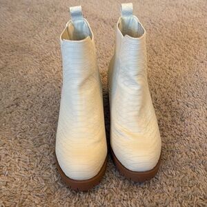 Mia white boots